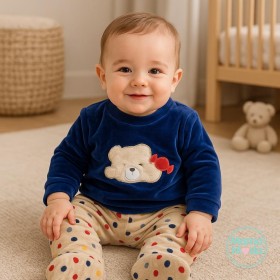 بجامة مخمل قطعتين بناتي ولادي رسمة دبدوب وببيونه جمراء