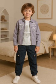 طقم ولادي خريفي 3 قطع قميص جيبين وبلوزة وبنطلون